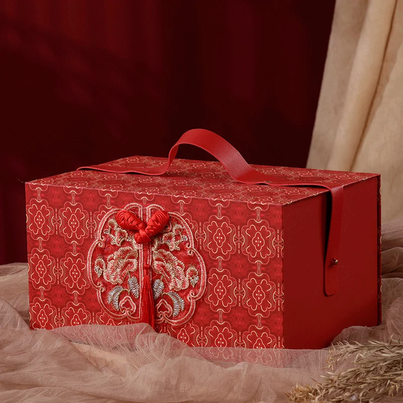 Handle Packaging Box Gift Box by PacksFactory