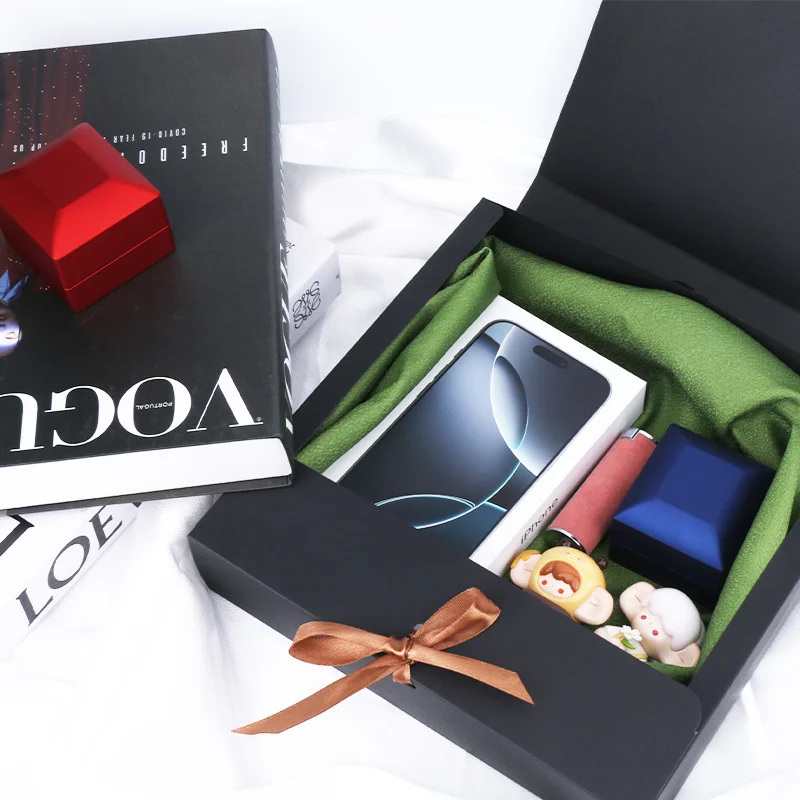 Kraft Packaging Box Gift Box by PacksFactory